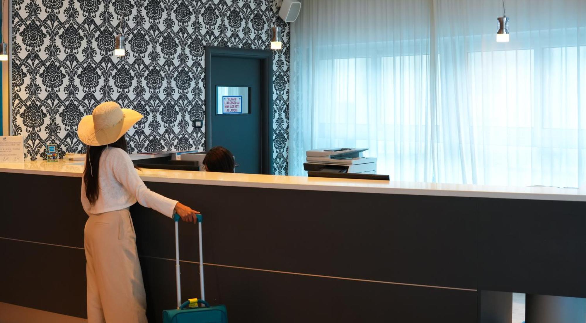 אלבה אדריאטיקה Hotel Lido מראה חיצוני תמונה